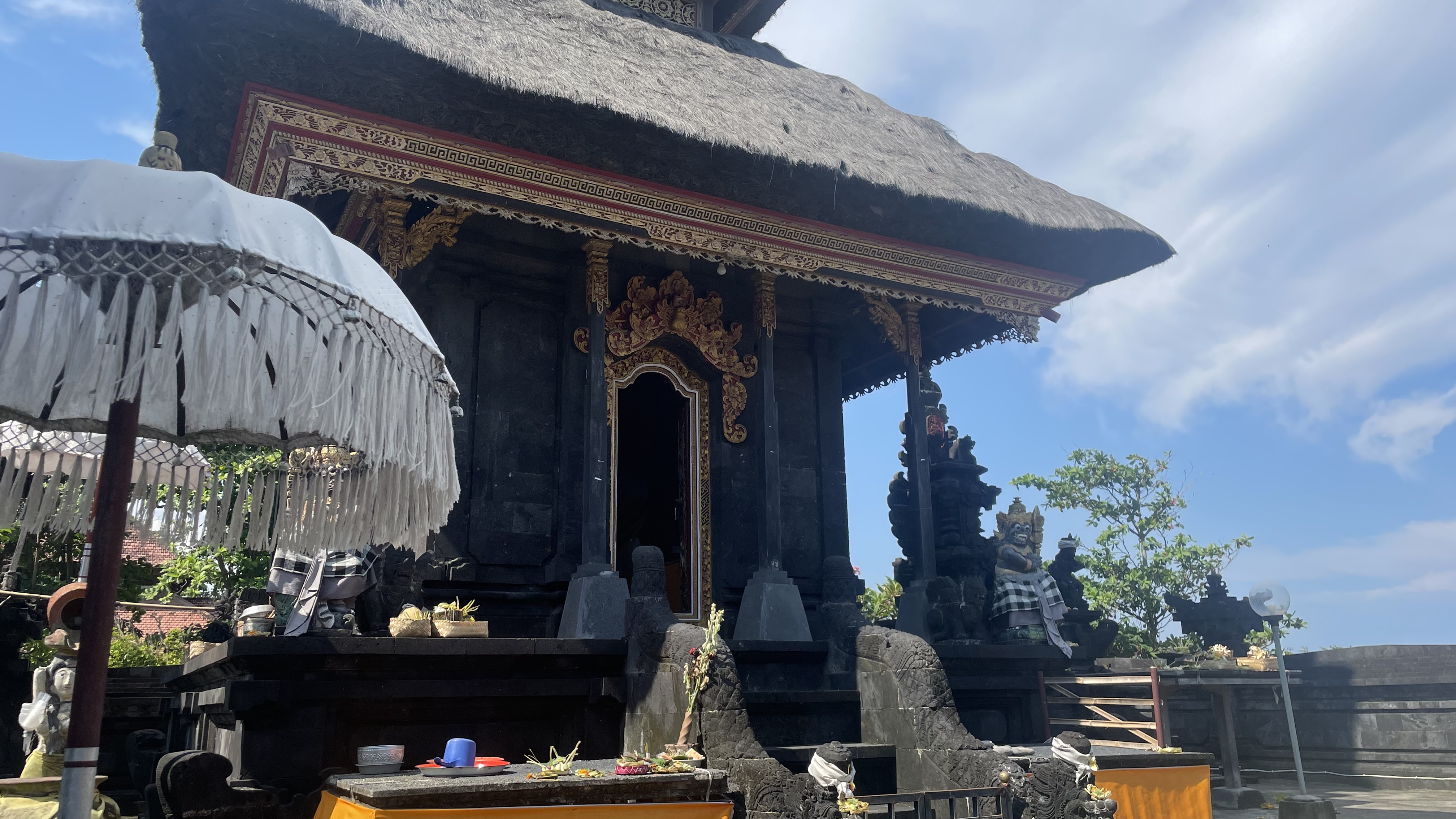 Utama Mandala - meru utama (pelinggih ida bhatara segara).jpg